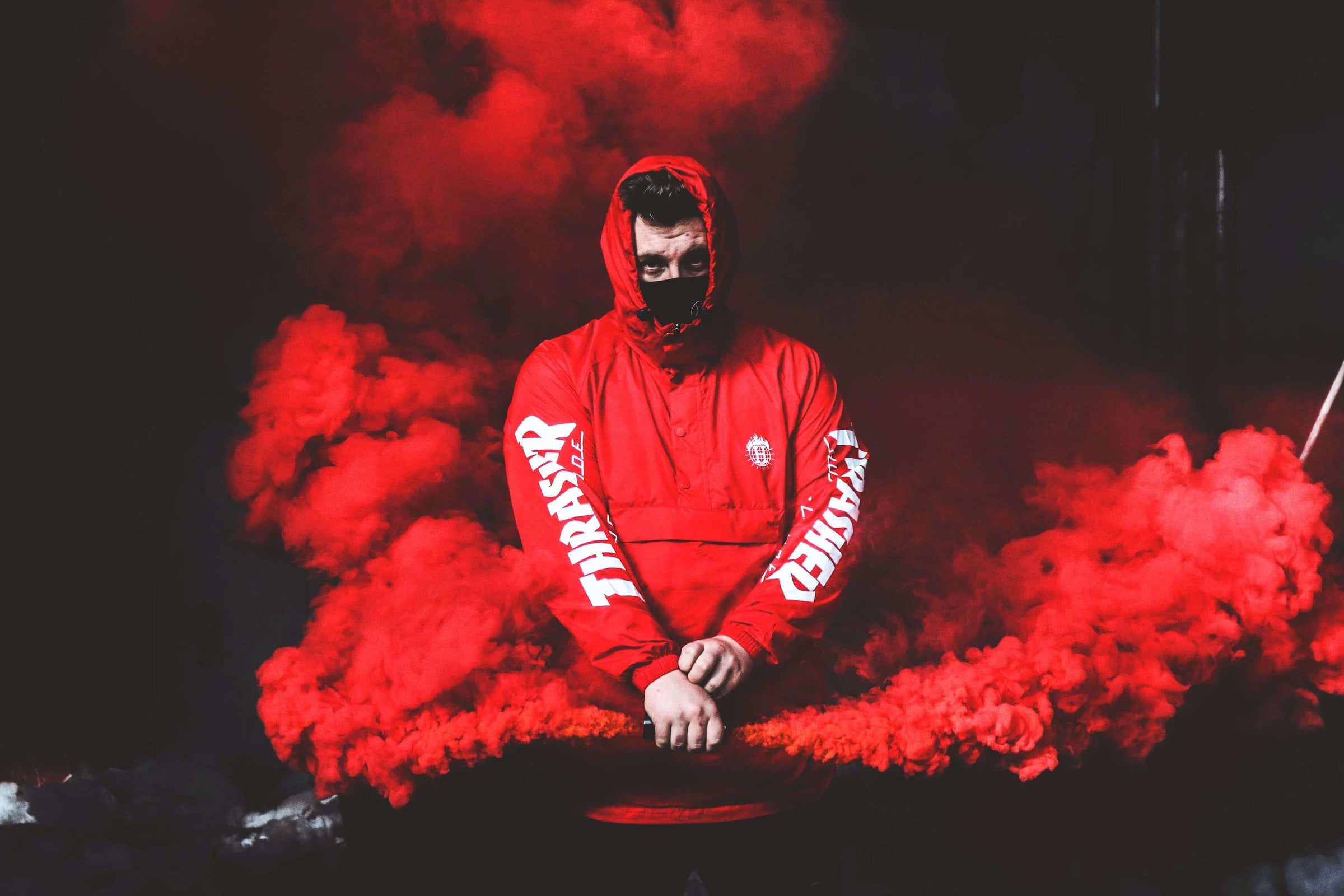 Red Dual Vent Smoke Bomb